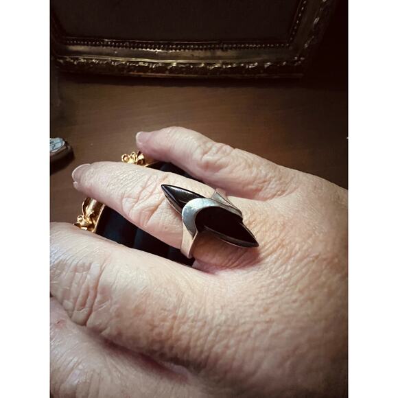 MCI Sterling Silver Onyx Ring Size 7.5 Modernist Design Signed 925 EXC 5g - Picture 9 of 10